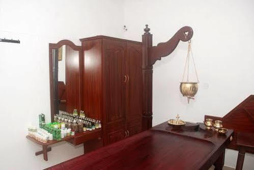 Chakra Ayurvedic Resort Kovalam Exterior foto